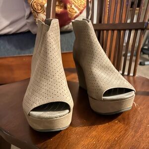 Pierre Dumas Wedge Peep Toe Booties